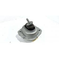 SUPPORTO MOTORE DX...