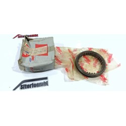 INGRANGGIO CAMBIO 5a MARCIA...