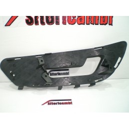 GRIGLIA SINISTRA PARAURTI...