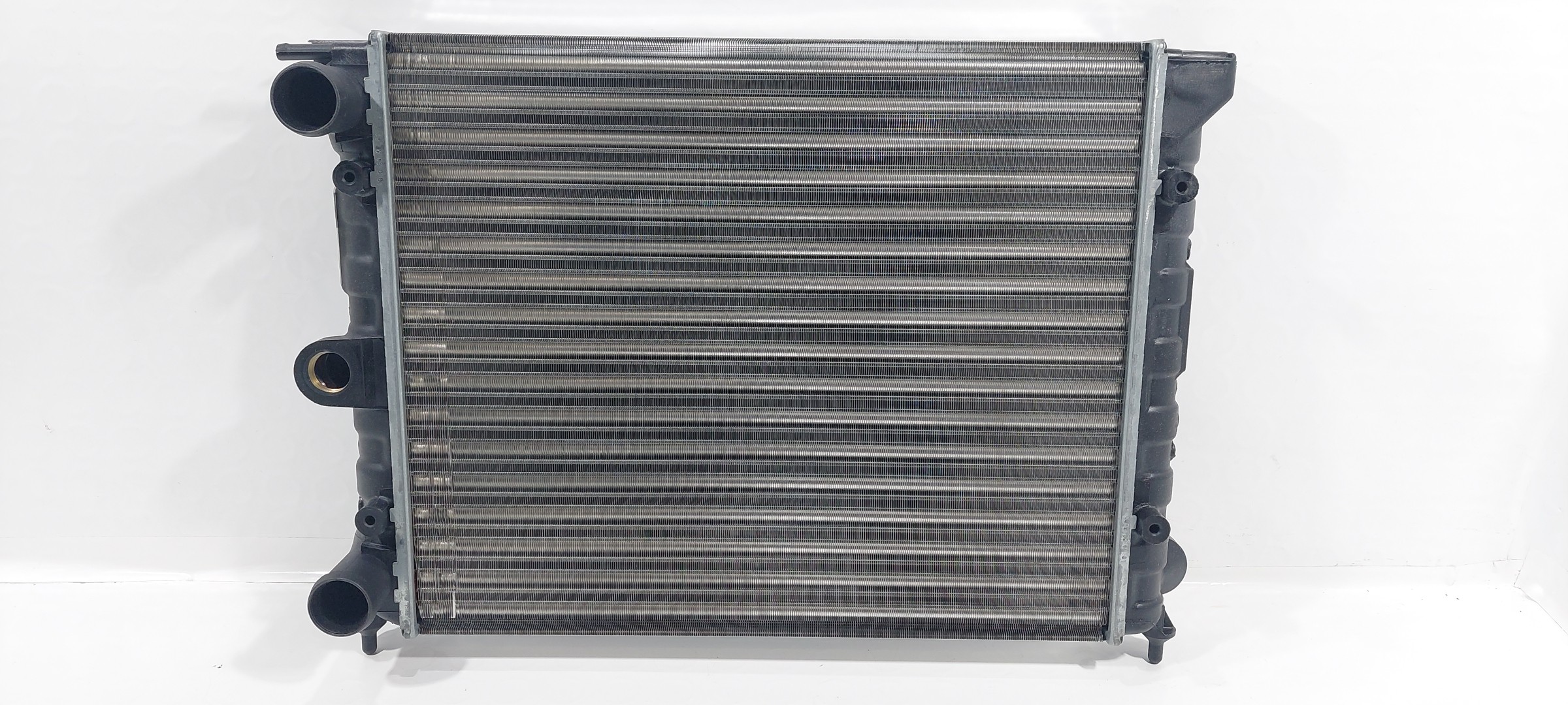 VALEO Radiatore Motore 883818 In Alluminio 322x380x34 Mm